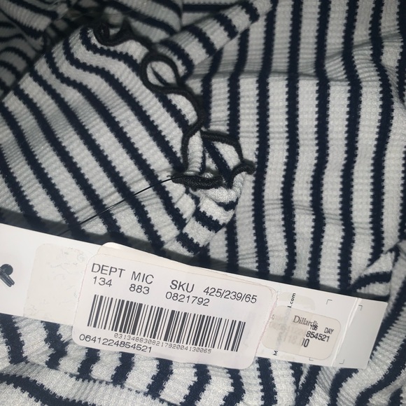 Maggy London long sleeve ribbed black and white stripped midi dress - Picture 5 of 8